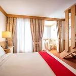 Grifone Hotel 4*
